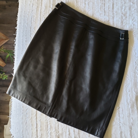 Valerie Stevens Dresses & Skirts - Valerie Separates Black Leather Pencil Skirt 12